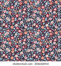 Vintage, floraler Hintergrund. Blumenmuster mit kleinen Korallen, weißen und roten Blumen auf dunkelviolettem Hintergrund. Nahtlose Muster für Design- und Modedrucke. Ditsy-Stil. Stock-Vektorgrafik.