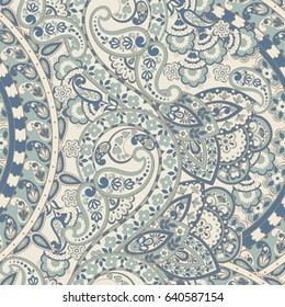Vintage floral seamless patten with paisley ornament. Damask background