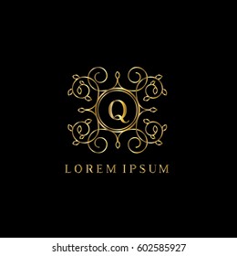 Vintage golden vector logo frame. Q letter luxury monogram