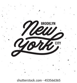 Diseño de camisetas con membrillo de madera. Texto de ciudad de Nueva York. Composición tipográfica dibujada a mano. Gráficos antiguos retro. Ilustración vectorial.