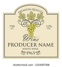 vintage label for wine bottles with grapes