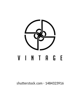 Vintage lines that form parallel rounds.