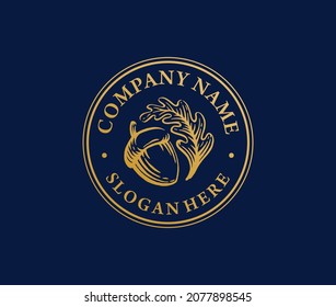 Vintage and luxury Oak logo template. Oak and leaf logo