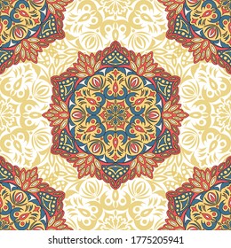 Patrón de mandala vintage. Tarjeta, con elegante diseño dorado de mandala. Ilustración de lujo. Vector, Eps 10.