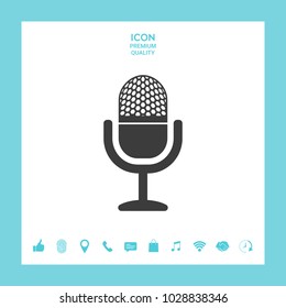 Vintage microphone icon