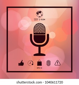 Vintage microphone icon