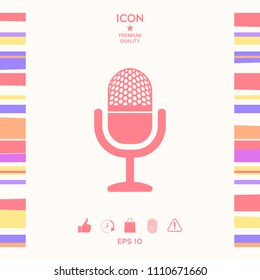 Vintage microphone icon