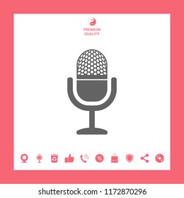 Vintage microphone icon