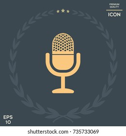 Vintage microphone icon