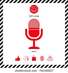 Vintage microphone icon