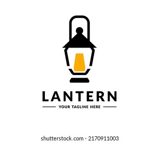 Vintage altes Laternenbeleuchtung Logo Design. Brennende Laterne, Glasöllampe. Stormlantern, Vektordesign und Illustration.
