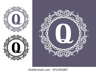 Vintage Q letter in circle vintage frame design