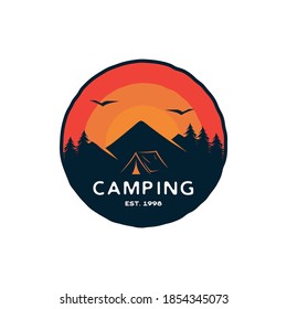 Vintage retro Forest camping logo emblem badge summer camping vector illustration with tent and pine trees