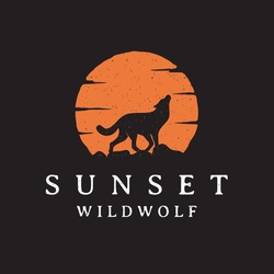 Vintage Rustic Hipster Howling Wolf Silhouette Sunset / Sunrise Logo Design