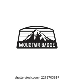 Vista de montaña rústica vintage con logo blanco negro con puesta de sol parche de diseño Inspiración