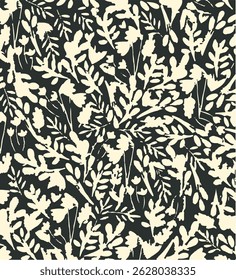 Vintage seamless floral pattern. Ditsy style background of small flowers. Small blooming pink flowers scattered over a ivory background.