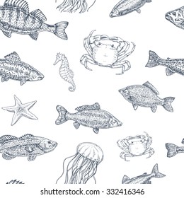 Vintage seamless pattern of sea creatures: fish, starfish, seahorse, jellyfish, crab. hand drawn illustration, sketch