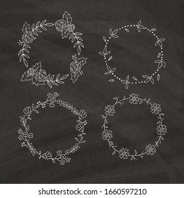 Conjunto vintage de coronas rústicas hechas a mano. Gráficos vectoriales florales en la pizarra. Elementos de diseño natural.