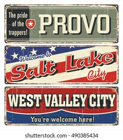 Colección de letreros de lata de época con ciudades de Estados Unidos. Provo. Lago Sal. Valle del Oeste. California. Utah. Los souvenirs retro o las plantillas de postales en el fondo de óxido.