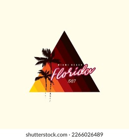 Vieja puesta de sol triangular al estilo de los años 80. Fondo vectorial. Un elemento de diseño.