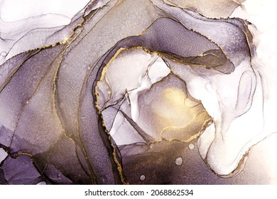 Pintura de tinta de alcohol de mármol violeta, negro y dorado abstracto. El fondo acuático fluido de lujo con salpicaduras doradas. Ilustración vectorial del diseño contemporáneo de acuarela gris para la invitación a la boda.