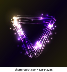 Violett und blauer Neon Farben Dreieckshintergrund.  Rahmen mit Lichter und Blitzeffekten. Vektorgrafik