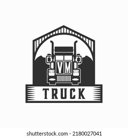 Diseño del logotipo de camión de carta inicial de VM Vector de material simple