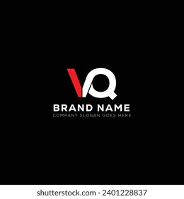 Diseño del logotipo de la carta blanca VQ con fondo negro. V Q