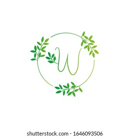 Diseño vectorial del logotipo de letra W. W Icon eco green y plantilla de concepto de círculo. Conjunto vectorial W de letras ecológicas verdes con el logotipo de las hojas. Alfabeto W de hojas verdes aisladas en fondo blanco. Alfabeto floral.