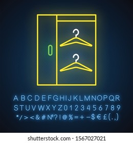 Walk in closets neon light icon. Dressing room. Wardrobe. Cupboard, cabinet. Comfortable home. Apartment amenities. Glowing sign with alphabet, numbers and symbols. Vector isolated illustration