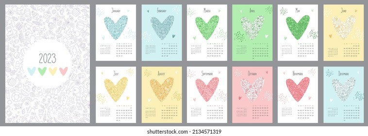 Plantilla de diseño de calendario de pared para 2023. Fijado para 12 meses. Imágenes vectoriales con corazones, diferentes abstracciones, contra el fondo de un doodle por las estaciones del año