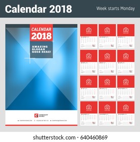 Planificador del calendario de pared para el año 2018. Conjunto de 12 meses. Plantilla de impresión vectorial con lugar para foto. La semana empieza el lunes. 2 meses en la página