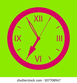 Wall clock showing seven o'clock time.