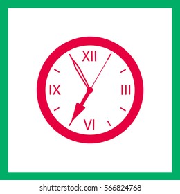 Wall clock showing seven o'clock time.