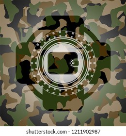 wallet icon on camo texture