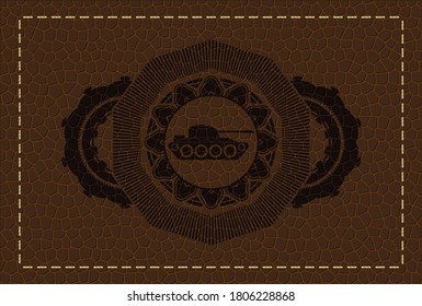 icono del tanque de guerra dentro del emblema realista de cuero marrón. Fondo de la cartera. Ilustración vectorial. 