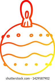 dibujo de línea de degradado cálido de una decoración bauble de navidad