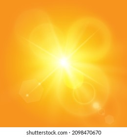  Sol cálido sobre un fondo amarillo. Rayos solares Leto.bliki