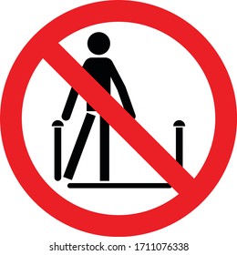 Signo de advertencia en el escalador. Signo de reglas de conducta del escalador.