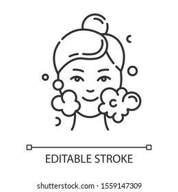 Water face cleanser linear icon. Skin care procedure. Beauty treatment. Foam, bubbles. Cleansing, moisturizing. Thin line illustration. Contour symbol. Vector isolated outline drawing. Editable stroke