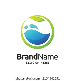 Logo de agua y hoja o plantilla de icono con forma de círculo