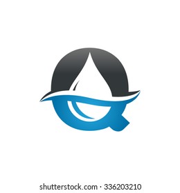 Logotipo de gota de líquido de agua, letra Q