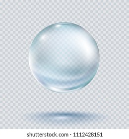 La lluvia de agua cae aislada en un fondo transparente. Grapa azul puro realista condensada. rocío transparente vectorial, burbuja de agua o bola de superficie de vidrio para su diseño.