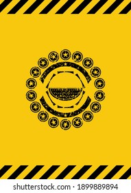 Wassermelonsymbol im Inneren des Warnzeichens, schwarzes Grunge-Emblem. Vektorgrafik. Detaillierte Angaben. 
