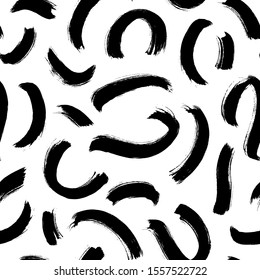 Wavy lines hand drawn seamless vector pattern. Ink brush texture. Black curly waves on white background. Paint brushstrokes grunge freehand drawing. Abstract textile, wrapping paper monochrome design.