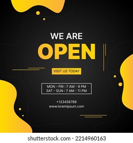 estamos en un diseño de banner abierto con formas de fluido amarillo sobre fondo negro