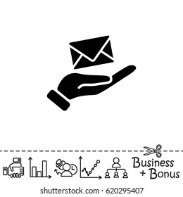  Icono Web. Correo electrónico (carta) en la mano