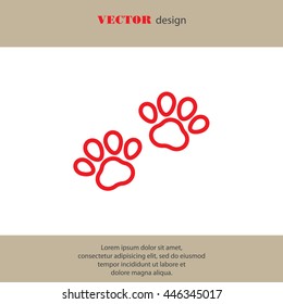 Web line icon. Animal footprint.