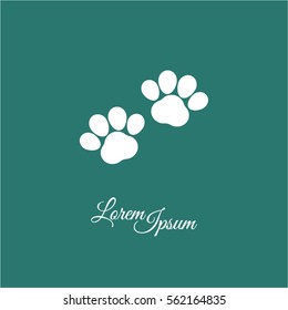 Web line icon. Animal footprint.
