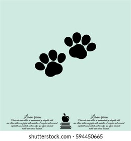 Web line icon. Animal footprint.